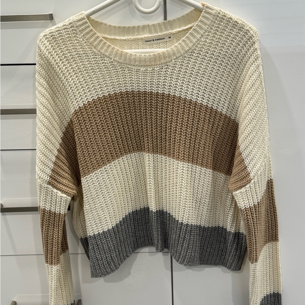 moon & madison Gray and Brown Crew Neck Sweater